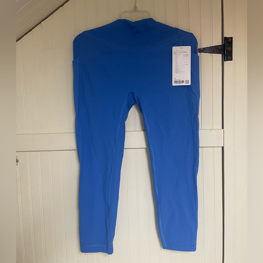 NEW Lululemon Blue High-Rise Cropped Leggings With Pockets